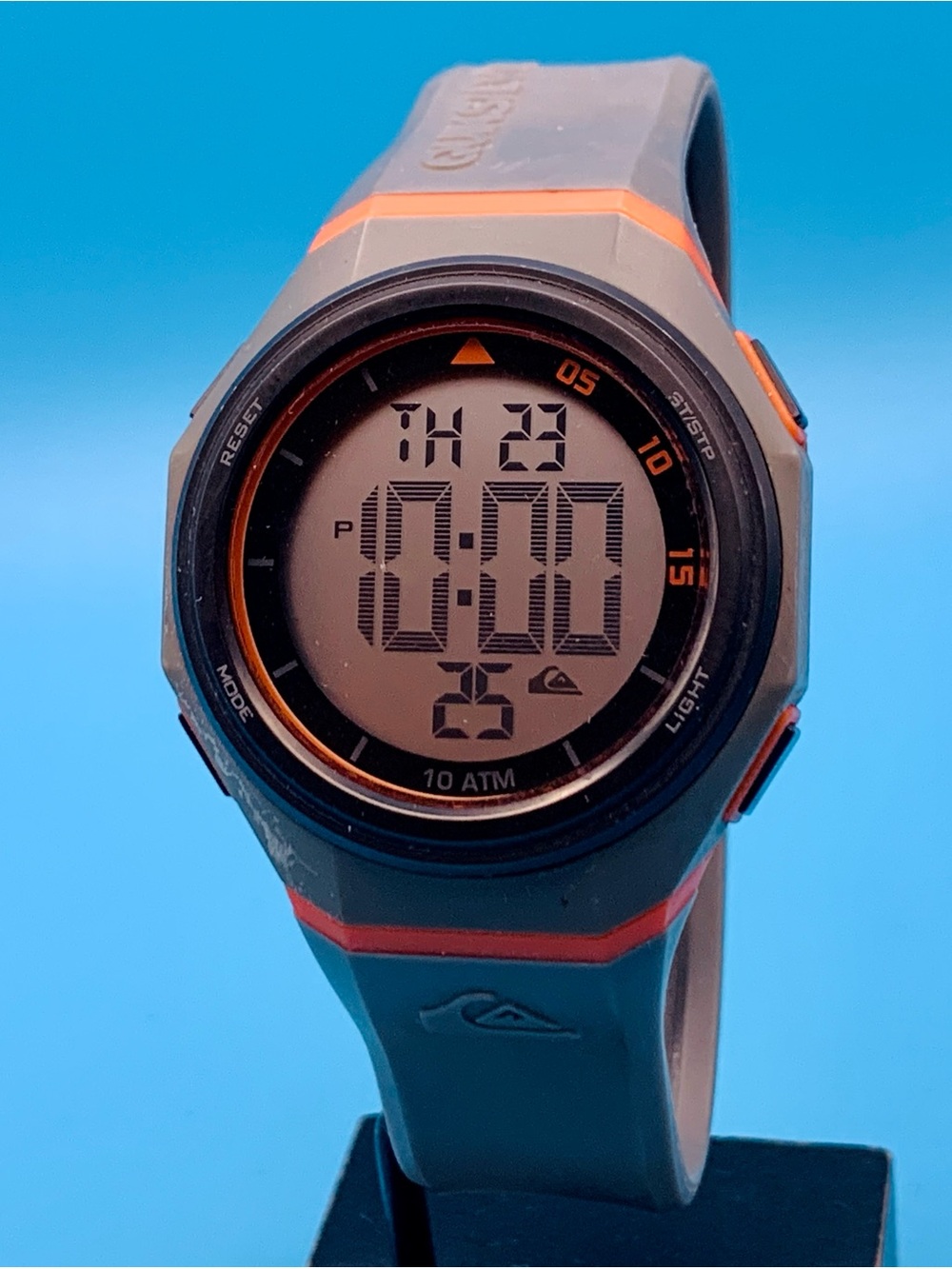 QUICKSILVER THE BREAKER Men’s Digital Wristwatch Chrono Backlight Alarm Working